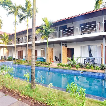 Fabhotel Morjim Bliss - 500M From Morjim Beach ภายนอก รูปภาพ