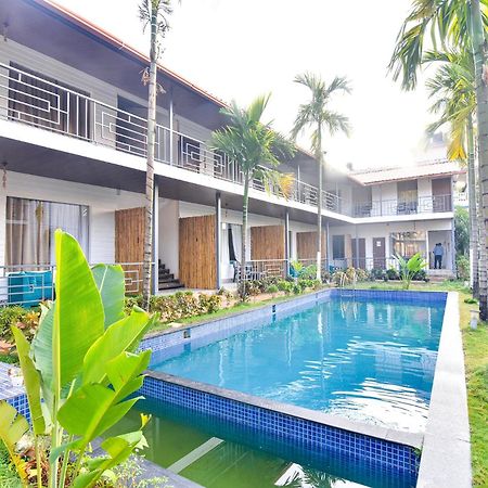 Fabhotel Morjim Bliss - 500M From Morjim Beach ภายนอก รูปภาพ