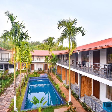 Fabhotel Morjim Bliss - 500M From Morjim Beach ภายนอก รูปภาพ